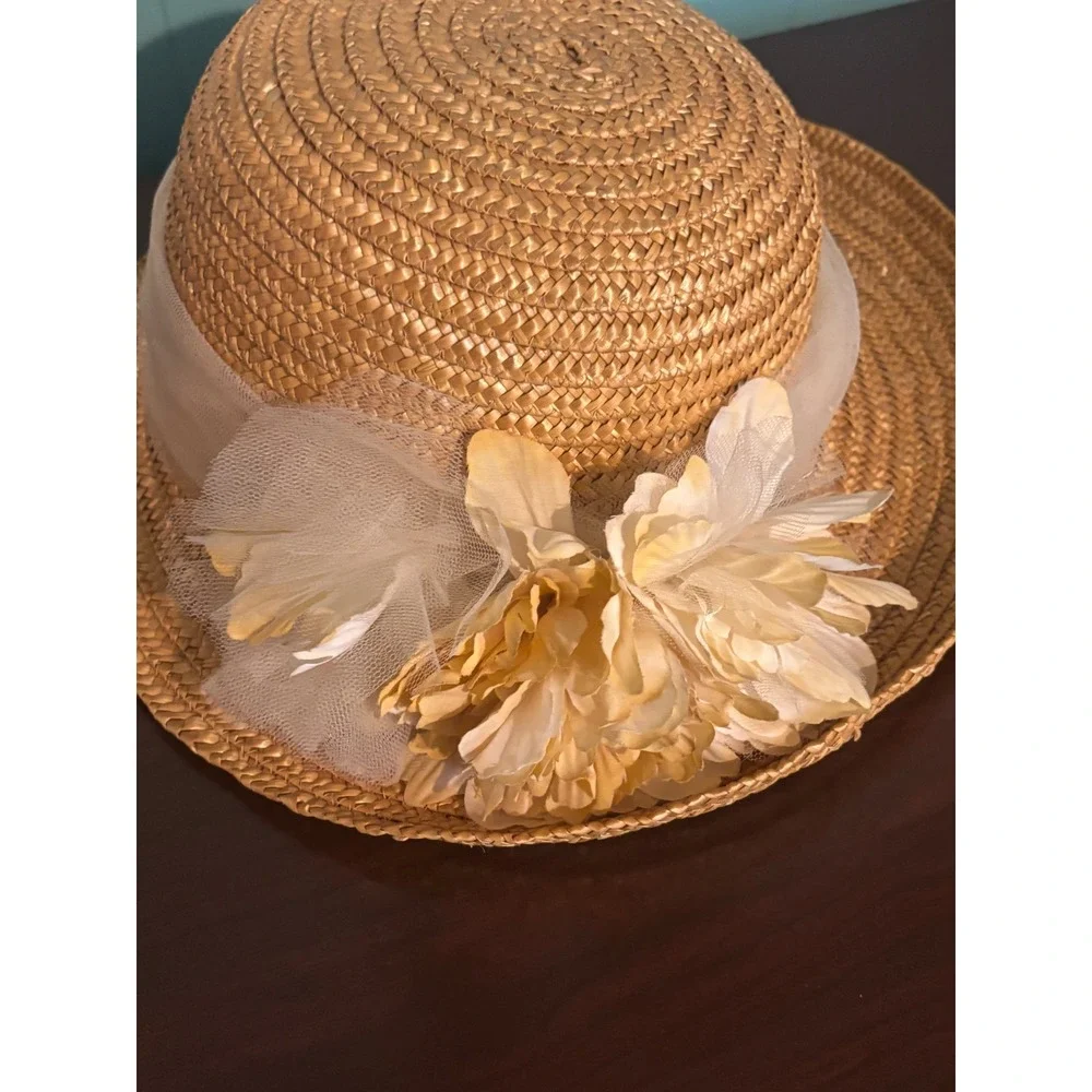 Vintage Betmar Italian Made Straw Hat Tulle Band Floral Accent Spring Summer